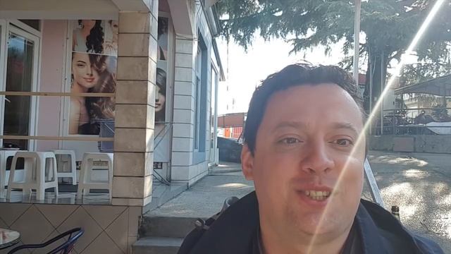 Юрист становится фуд-блогером! Где в Черногории самая вкусная плескавица. смотреть онлайн