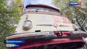 В Крыму приступили к реставрации легендарного памятника-троллейбуса