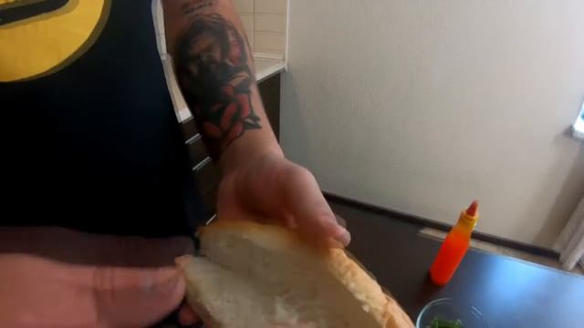 Готовим Bánh Mì Gà смотреть онлайн