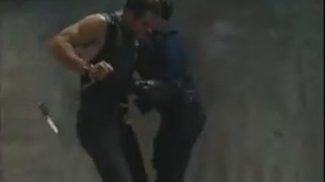 Repo Men - The Outsider смотреть онлайн