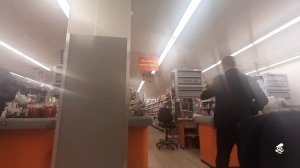 ВЕРНЫЙ. ВЫЗВАЛИ РОСГВАРДИЮ. ДИРЕКТОР ПРИЗНАЛАСЬ В ПОЖИРАНИИ ПРОСРОЧКИ.