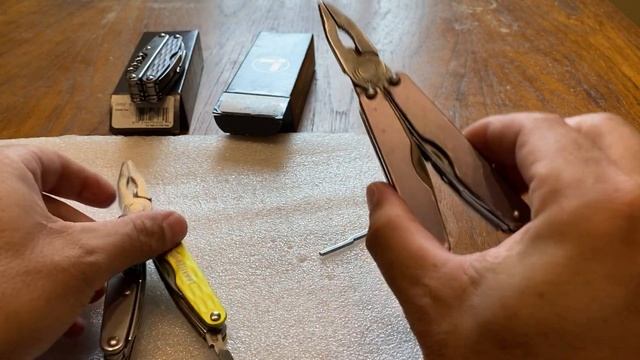 Leatherman Juice XE6 VS KF4 multitool comparison🥤🔥 смотреть онлайн