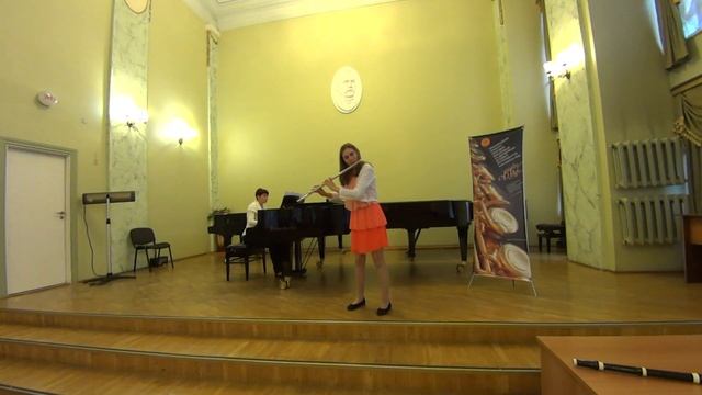 Viktoria Hrytsun - E. Stankovych, Quasi Sonata No. 2 for flute and piano of "Dancing on flowers" смотреть онлайн