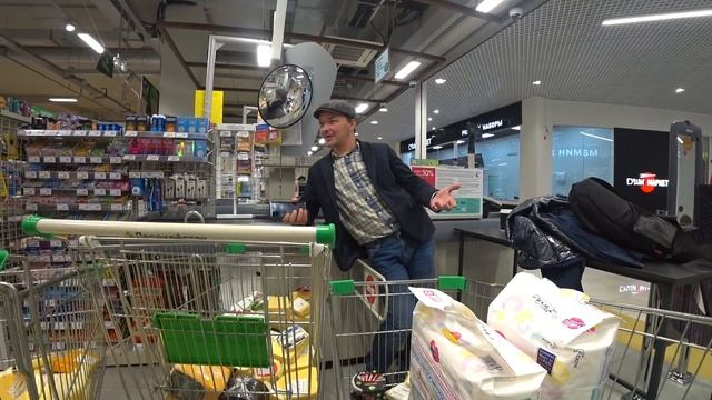 Борзый охранник быкует и уезжает в отдел полиции!!! Нефтеюганск 2021. смотреть онлайн