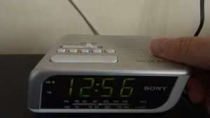 Radio clock Sony ICF C205 Dream Machine (Germany)