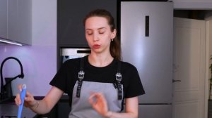 Сочная вишневая начинка в торты и пирожные. Можно замораживать.