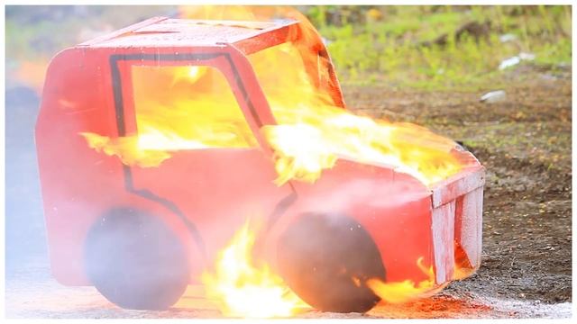 Дети и машина. Дети-пожарные с огнетушителями. МанкиИгры#55 смотреть онлайн