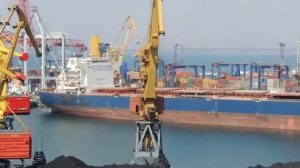 Портовый кран в Одессе.