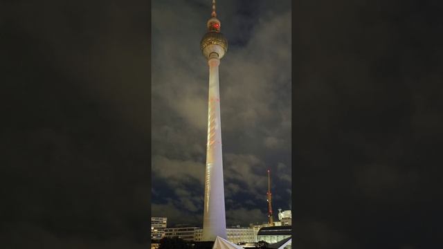 55 Jahre Fernsehturm #alex #sightseeing #kultur #walking #festival #lightshow #berlin #spaß #mitte #