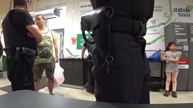 БУЙНЫЙ ПСИХ АЛЕКС БУШУЕТ / ВЫЗВАЛИ МЕНТОВ И ГБР смотреть онлайн