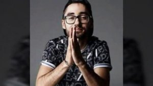 Мот немного биографии вначале.