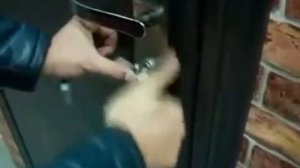 вскрытие дверей квартиры