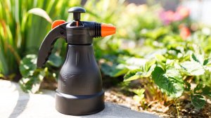 Ручной опрыскиватель ЖУК Оптима_промо