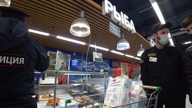 Дикий мусор орёт матом в отделе полиции!!! Зеленоград 2021. смотреть онлайн