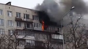 Пожар. Горит квартира на Пискаревском