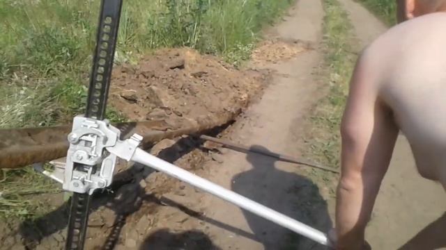 Тянем потянем. Выкопали рельсу. смотреть онлайн