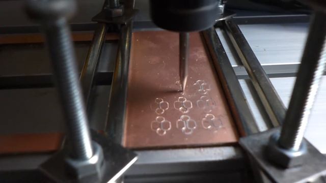 Engraving PCB @2-Flute V-Cutter 30° 0.1mm смотреть онлайн
