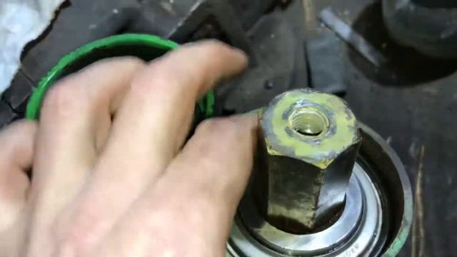 Смазка подшипников John Deere 590(прессподборщик)
