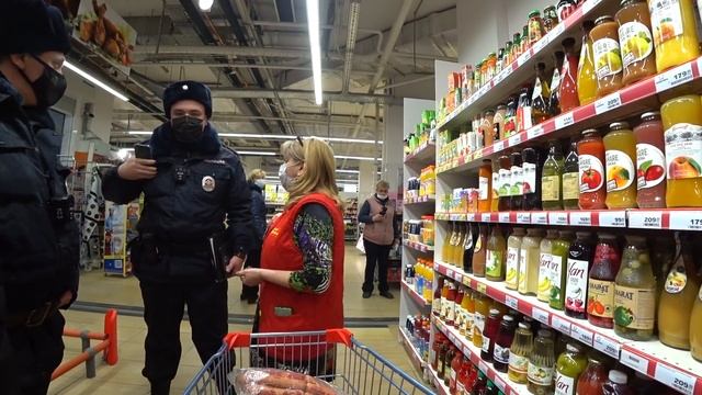 Конченые сотрудники быкуют и орут матом / Запрет видеосъемки смотреть онлайн