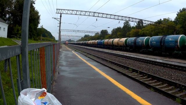 Электровозы ЭП1М-797/ЧС4Т-260 с поездом№337Ж Санкт Петербург-Самара станция Окская 23.07.2019 смотреть онлайн