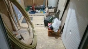 ШОК! Успешный Бомж ЖИВ! Дом из поддонов (паллет)