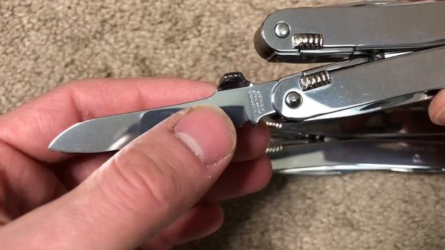 SwissTool Spirit X vs MX Multitool Knife Blade Comparison смотреть онлайн