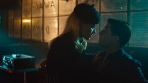Margot Robbie kiss scene | Terminal