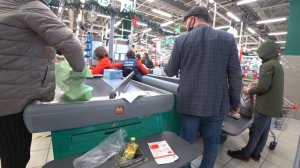 Мортал Комбат с охраной за просрочку!!!