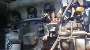 Kubota V2203 diesel fuel leak repair and fuel prime its easy.