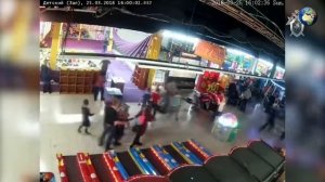 Новое видео начала возникновения пожара в тц 'Зимняя вишня' в Кемерово