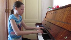 Фортепиано 4 класс "Дождик" В. Кофенко исполняет Татьяна Катусова