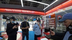 Полиция быкует! Борзый росгвардеец в М.Видео! Ярославль!