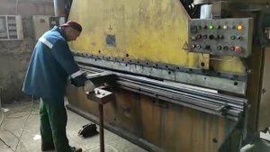 Продаём ИА1430 Листогиб ( 100 т. ус.)