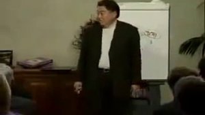 Роберт Кийосаки рассказывает о системе трех копилок.