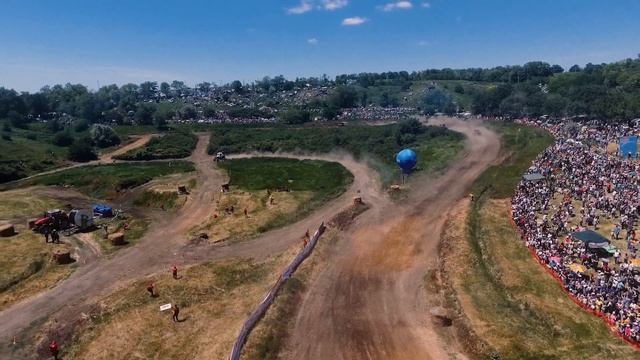 Гонки на тракторах "Бизон-Трек-Шоу" / Tractor racing "Bizon-Track-Show"/