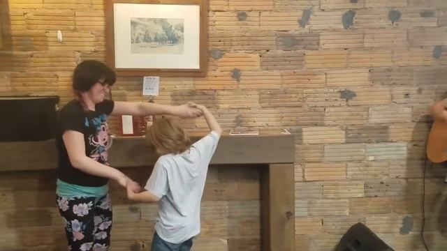 Sweet Mary Jon Wayne смотреть онлайн