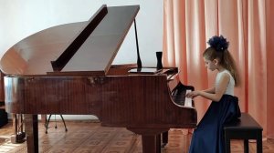 Elena Davis - Последние жёлтые листья.