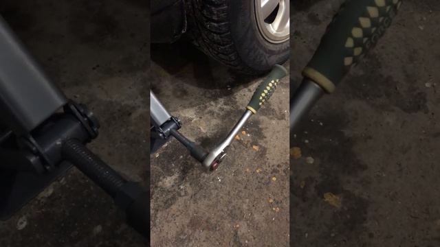 Домкрат который не подведет! Домкрат для авто от российского производителя БАЗЕЛЕЦАВТ смотреть онлайн