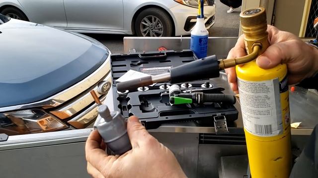 EVAPORATOR REPLACMENT ON DUKE REACH-IN COOLER смотреть онлайн