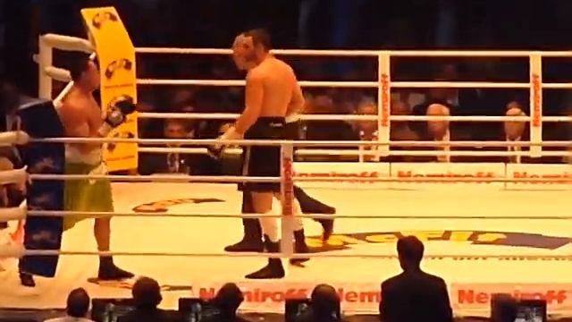box-info.net Виталий Кличко vs. Альберт Сосновcки 10round смотреть онлайн