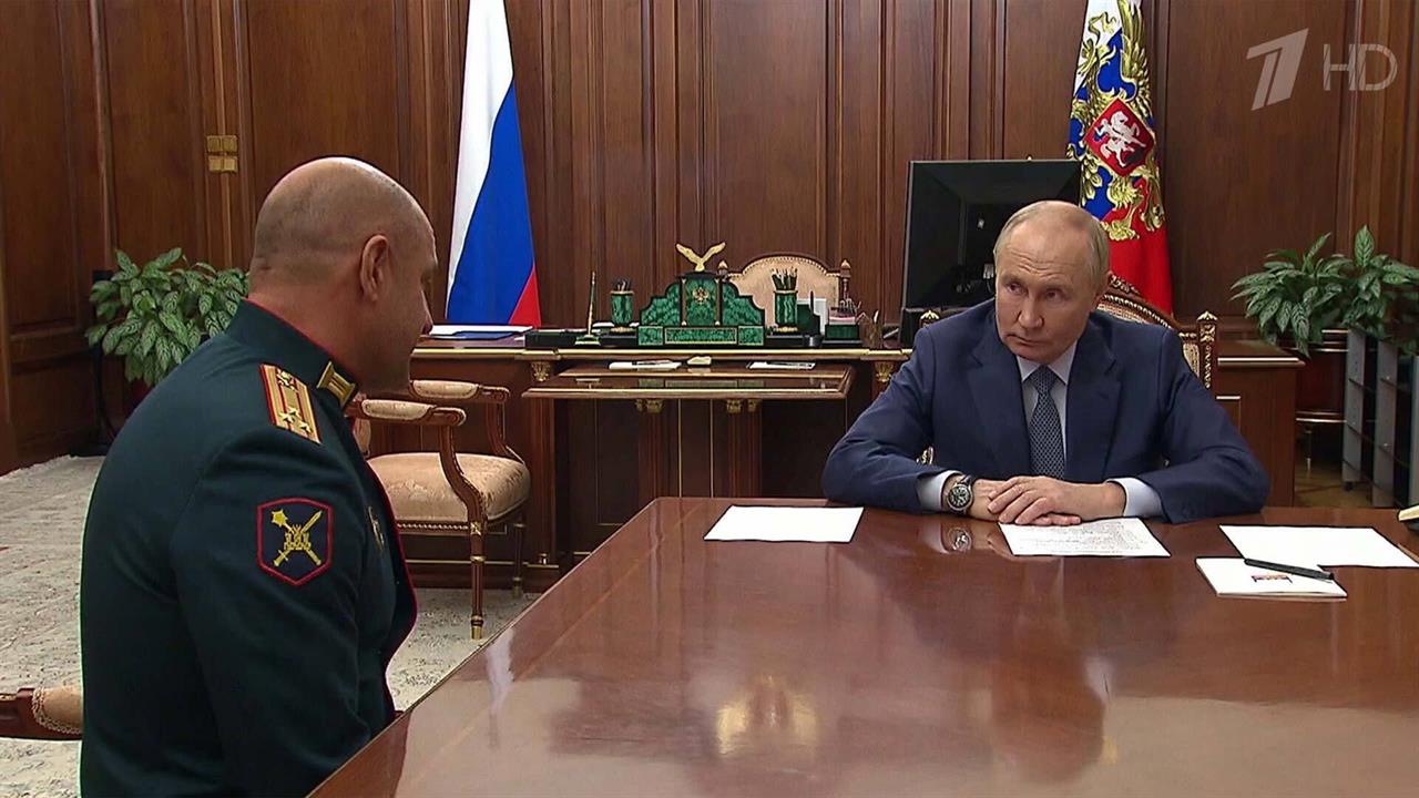 Владимир Путин назначил Артема Жогу своим полномочным представителем на Урале