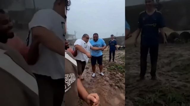 Big fails 😂🤣🤣 #viral #shorts #funny #fails-1