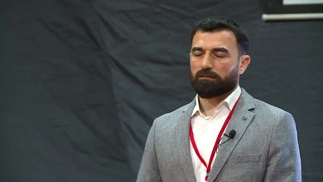 Həyatımızın Qara Dəlikləri Rövşən Abdullaoğlu.
