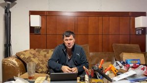 Салют!  Просили стрим. Давайте часов в 16:00 по Москве. Я буду бухтеть.  собаки спать не давали