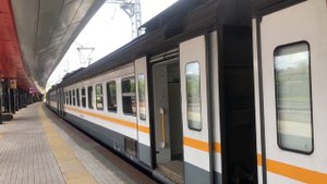 ЭД4М-0488 ЦППК Перекраска Наше Подмосковье На станции Минская