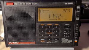 TI2CF Costa Rica amateur station Tecsun PL-990x VS 680 on 7142 kHz LSB Shortwave