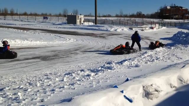 _Дом доверия_ на картодроме _Маяк_ смотреть онлайн