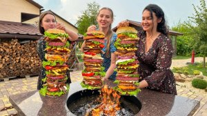 🍔Чизбургер Длиной в 1 МЕТР из Стейка, Котлет, Сыра и Овощей! 🍔