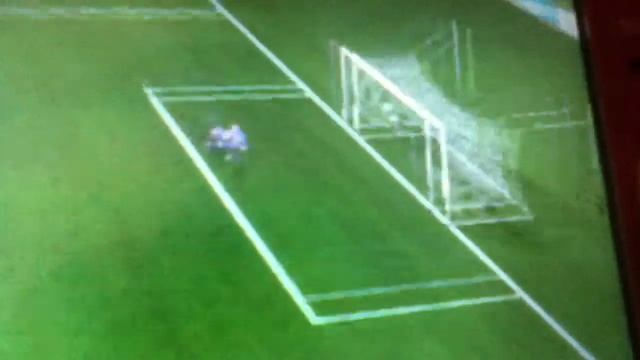 But de Barcelone FIFA 13 PSP смотреть онлайн