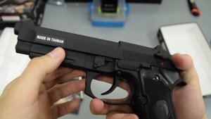 Обзор на пистолет KJW M9A1 (страйбольный)